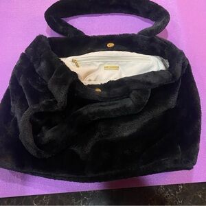 Jill and Ally black furry purse very nice